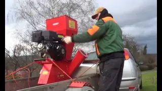 Wood chipper   shredder demo