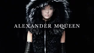 Alexander McQueen | Womens Autumn/Winter 2011 | Runway Show