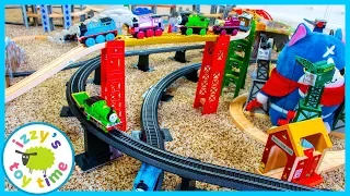 BACHMANN THOMAS AND WOODEN RAILWAY?! HYBRID TRACK! Fun Toy Trains !