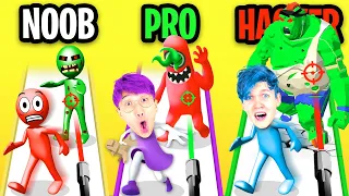 NOOB vs PRO vs HACKER In SAVE THE TOWN!? (ALL LEVELS!)