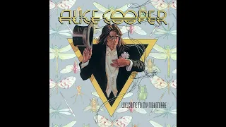 Alice Cooper   Devil's Food/The Black Widow HQ with Lyrics in Description