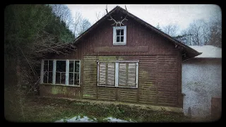 EVERYTHING STILL THERE! - THE ABANDONED HOUSE IN THE FOREST | LOST PLACES
