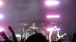 Sometimes - Skillet (Live)