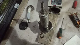 Замена подшипников на шпиндель 4.5 кв. Replacement of bearings with a 4.5 kW spindle.