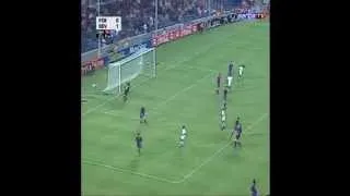 PRIMEIRO GOL DO RONALDINHO GAÚCHO NO BARCELONA!