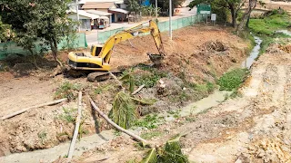 CATERPILLAR Excavator Cleaning Sidewalk along The River |Excavator Working New Sidewalk on Riverside