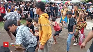 Entah Apa Yang Merasukimu | Penonton Bocil Kesurupan Jathilan Siswo Turonggo Mudo 🔴 Seneng