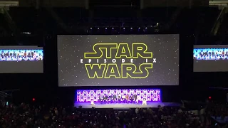 STAR WARS: THE RISE OF SKYWALKER Teaser Trailer Crowd Reaction Inside Wintrust Arena