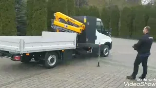 Super precyzyjny żuraw HDS do montażu okien sterowany radiowo na Iveco Daily. Tylko w Hydro-Cargo