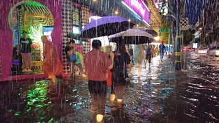 4K 🇹🇭 Walking in Heavy RainStorm | Tropical Storm Hits Bangkok (Asok and Nana)