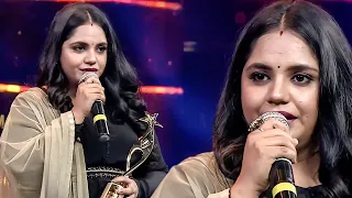 Singer Saindhavi Wins Award For The Emotional Song "Ellu Vaya Pookalaye" From "Asuran" | SIIMA 2021