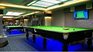 Hi-End Snooker & Pool คลับคิวสปอร์ตสุดหรูย่านวังหิน