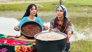 Cooking Nazri lentil pilaf with minced meat in the village