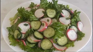Весенний салат из редиски и листьями салата