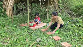 The poor girl went to the forest to pick vegetables to sell and was visited by her grandmother