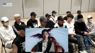 seventeen Reagindo itzy mafia