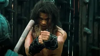 Ong Bak 3-When a prisoner reacts