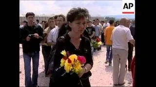 Serbian authorities return bodies of ethnic Albanians killed during war