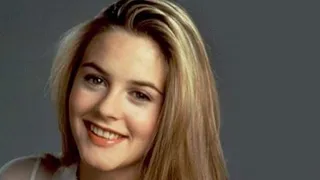 13 Sexy Photos of Alicia Silverstone