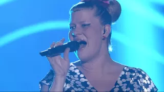 Nicole Bernegger - Cry Me A River - Erste Live-Show - The Voice of Switzerland 2013