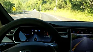 TESLA 🚗 AutoPilot 2018.28.5 vs. Steep Winding Road 9A in Vermont