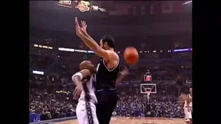 Stephon Marbury Pulls Off His Legendary Ball Fake on Vlade Divac (2001 ASG)