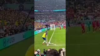 Neymar is the king of corners 👑 short # viral # football