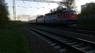 ЧС7-256 со скоростным поездом №742 Белгород-Москва между Царицыно и Москворечьем
