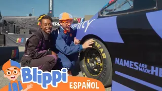 Blippi y Meekah con los autos de carreras | Blippi Español | Videos educativos para niños | Aprende
