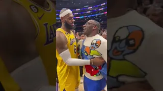 LeBron James daps up Shannon Sharpe after passing Kareem's record (via @BenGolliver/TW) | #shorts