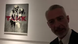 Guerra, Capitalismo & Libertà: Stefano Antonelli racconta la mostra di Banksy a Roma