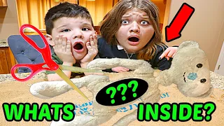 WHATS inside ROBLOX BEAR in REAL LIFE? Cutting OPEN ROBLOX BEAR 🐻 w/Aubrey & Caleb!