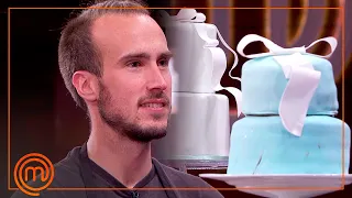 Arnau supera el reto CON NOTA con esta tarta de boda | MasterChef 9