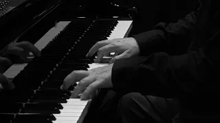J.S.Bach. Prelude and Fugue in G minor (WTC, 1). - Mikhail Kollontay (piano)