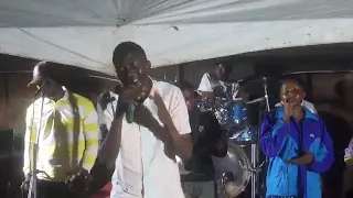 live performance of Arinze AG at nsukka for a wake keep