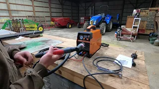 Trying out the cheapest pilot arc plasma cutter from Amazon on rusty metal