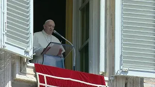 Angelus with Pope Francis from St. Peter's Square 16 August 2020 HD