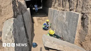 Ancient rock carvings discovered in Iraq  - BBC News