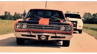 Plymouth Road Runner in chases