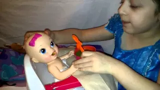 How to feed your baby alive doll pt.1