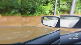 'I was just floating': Cars trapped in flash flooding in Windward Oahu