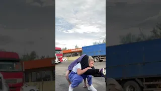 ДАНЯ МИЛОХИН СЕЛ НА ШЕЮ НАСТЕ ИВЛЕЕВОЙ 🤣🤭