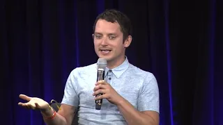 Elijah Wood & Alan Tudyk "Conversations for a Cause" | Nerd HQ 2015