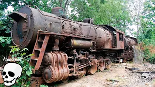 Abandoned trains. Old abandoned steam engine trains in USA. Abandoned steam locomotives