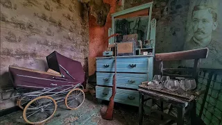 ANTIQUE SHOTGUN AND HIDDEN ROOMS FOUND IN ABANDONED HOUSE LEFT FOR 30 YEARS | ABANDONED PLACES UK