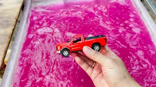 Pick Up and Wash Model Cars Under the Water Tank