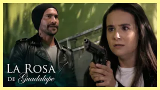 Eugenia enfrenta al hombre que raptó a su hija | La Rosa de Guadalupe 2/4 | Un corazón incansable