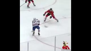 McDavid Insane Hand Speed Nets a Goal