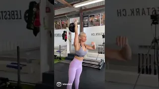 How To Snatch a 20 KG Kettlebell Like Angie 🔥