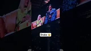 #drake singing to his mom live 🥹